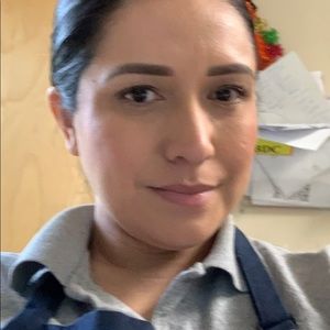 Meet your Posher, Daniela